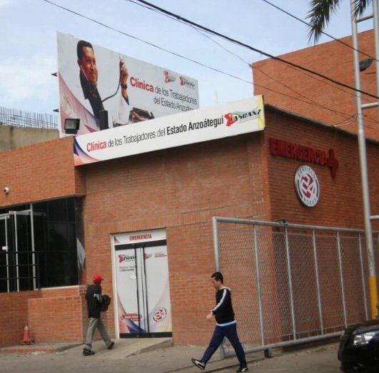 Gobernadores <a href="/luismarcanos/">Luis Marcano</a> como un trabajador más fui a Emergencia de la clínica de los trabajadores y no me.dieron atención médica tenía previamente que ir  la panadería a comprar un tapabocas NO ENTIENDEN QUE ES UNA EMERGENCIA CON PRESION ARTERIAL ALTA ponga correctivos