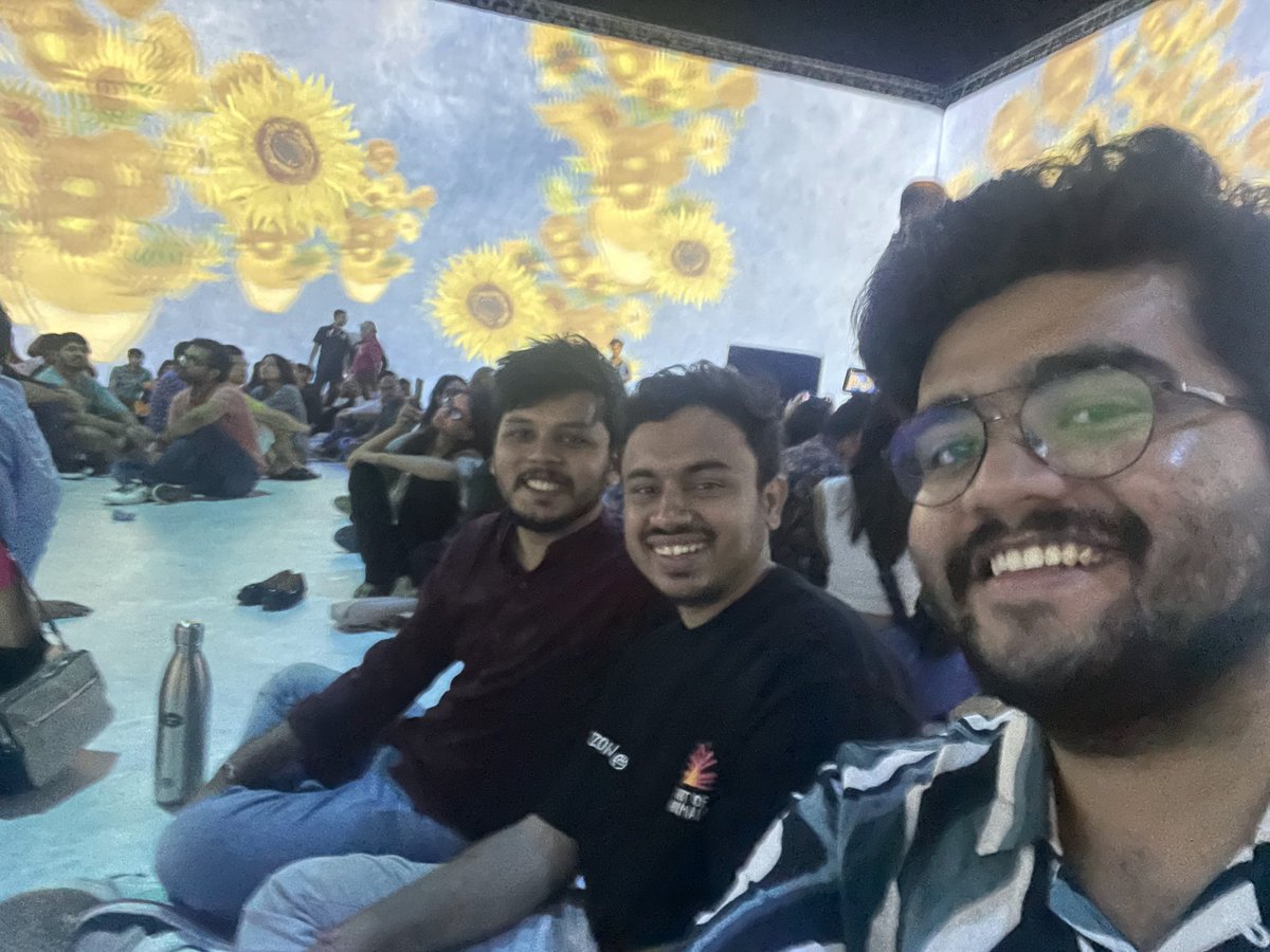 rosnshah's tweet photo. After a long wait and even a longer journey, got to visit Van Gogh 360° Immersive Experience.

On the ride to the venue, had a quick read of Van Gogh's life. 

It was very pretty and thoroughly enjoyed ~1.5 hrs with @devanshp_ and @SarjanSheth.

Had great fun! https://t.co/yN1PPqeO4f