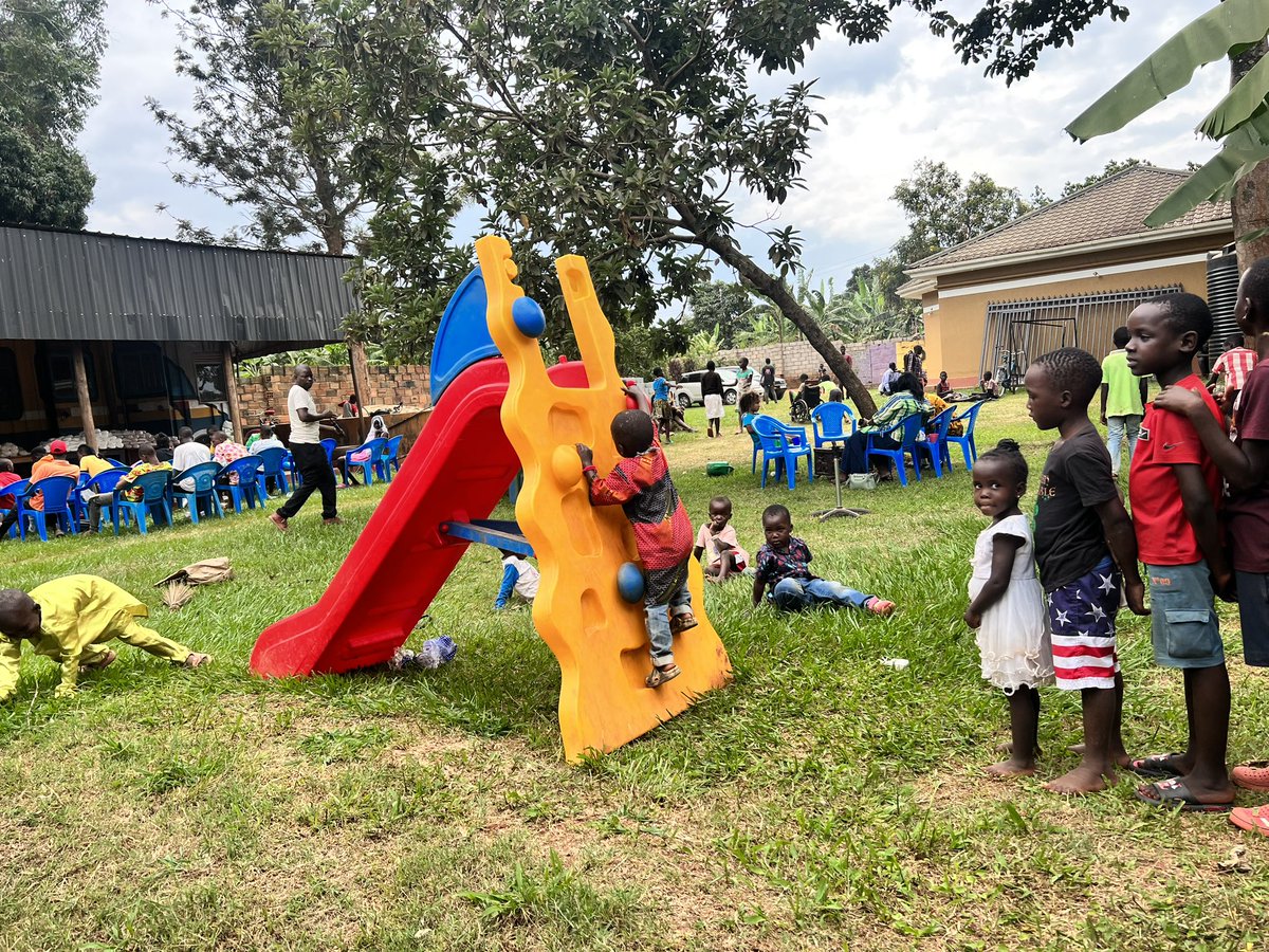 New Dawn Africa Foundation (@newdawnafrica1) on Twitter photo We always look forward to our Community Day. Today was special to have <a href="/MarkJLubega/">Lubega John Mark</a> around.We continue to a beacon of hope. #lovingthem We always look forward to our Community Day. Today was special to have <a href="/MarkJLubega/">Lubega John Mark</a> around.We continue to a beacon of hope. #lovingthem