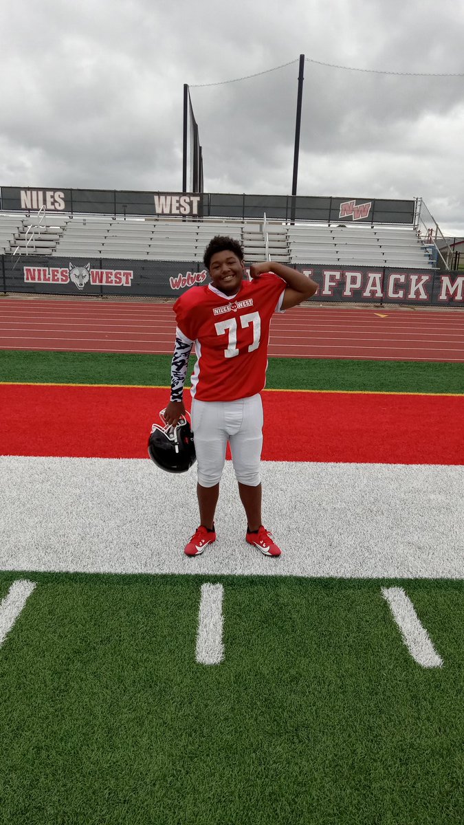 Let's Gooo!! 
Proud Dad Moment: CJ finally played his 1st game as a High School Freshman! #77 
Position: Defensive End. 
Stats: 3 tackles, 1 dope armband!