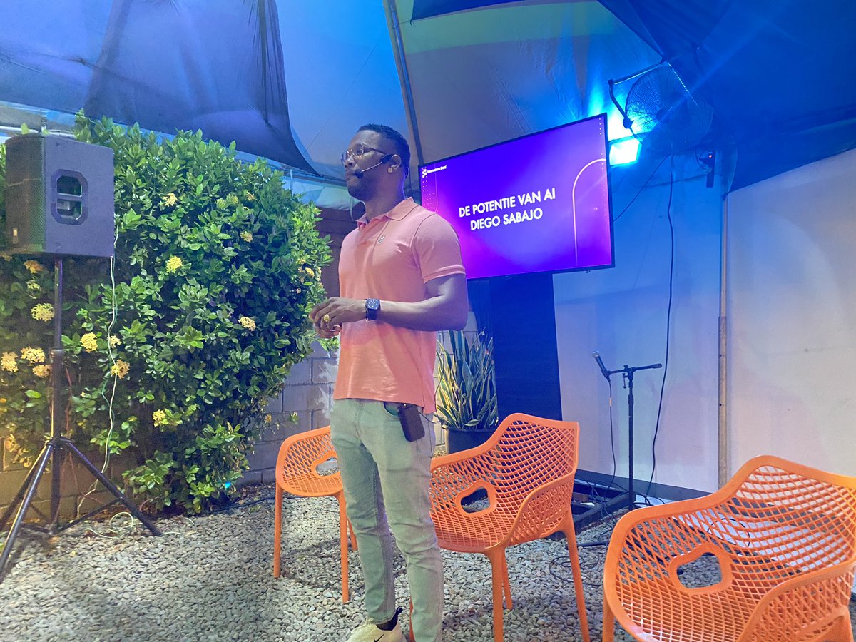 ReFiParamaribo's tweet photo. We had ourselves a fun, inspiring and interesting night. Thank you to the speakers and attendees that made this night a success. 

We had our youngest attendee to this date, William who was 10 and very engaged!

We can’t wait for the next event! 💚 https://t.co/ukwpoltRqd