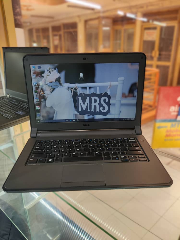 CptechSol21's tweet photo. *Dell Latitude E3350*
Intel(R) Core(TM) i5 @ 2.20 GHz
4 GB RAM
500 GB HDD
HD Webcam+Wireless
3.0 USB Ports
*Slim and Portable*
VGA+Thunderbolt Ports
Screen size: 13.3 Inches
Battery: Excellent, 4+ Hours
*Price: 750,000 Ugshs*
WhatsApp/call: 0751985026 / 0789584045 https://t.co/iOaVzQ4OGE