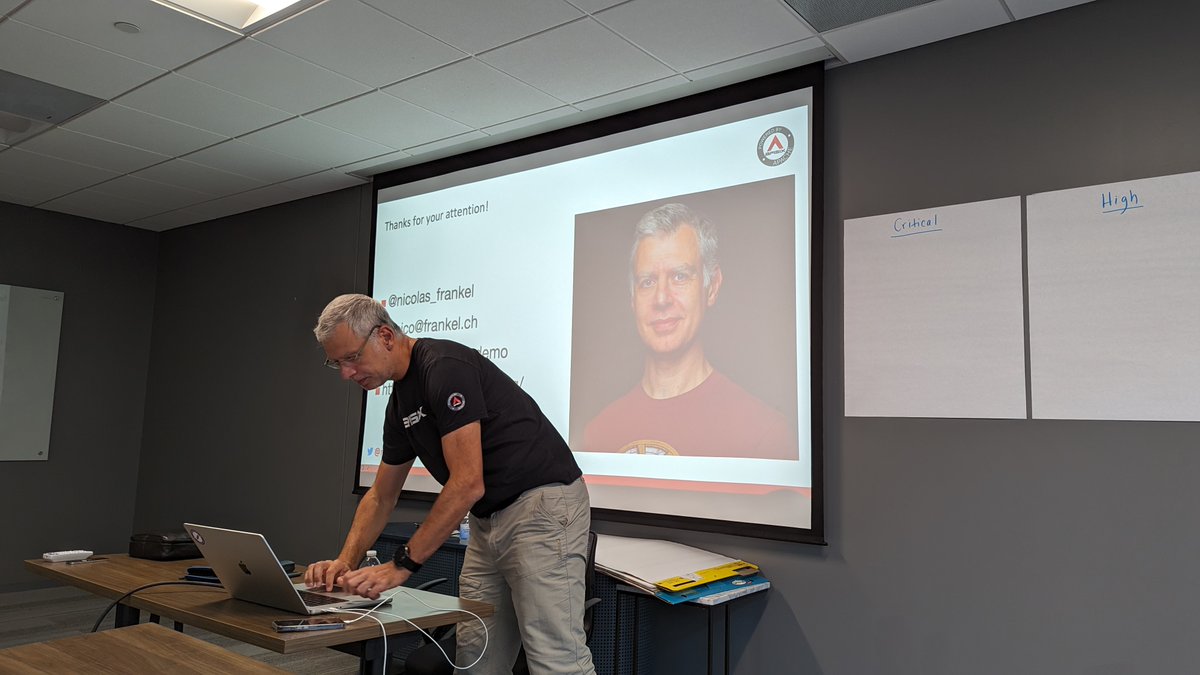nicolas_frankel's tweet photo. On Thursday, I had a talk on #OpenTelemetry at the @cltjug in the course of my #APISIXUSATour.

Thanks @orlandovaldez_ and attendees for your kind welcome!

Next, @devupconf on Monday. Don't miss it! https://t.co/xlOFfGwCJM