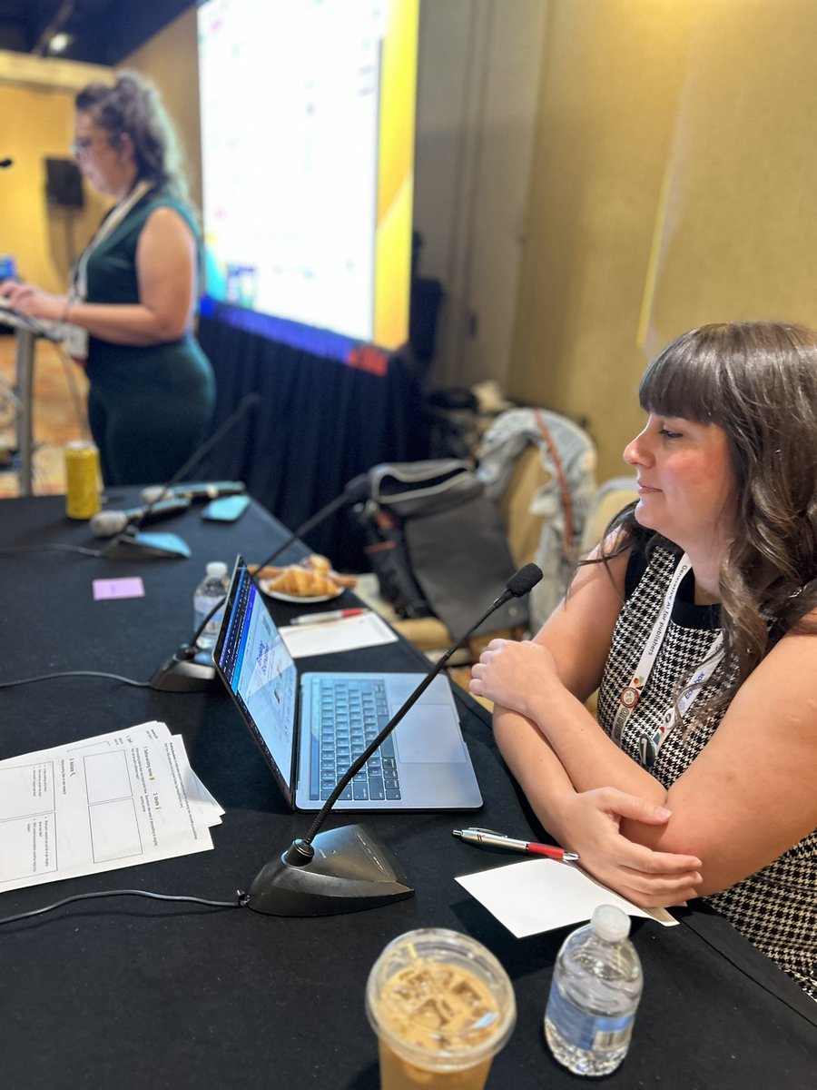 lgrow3's tweet photo. So many awesome ideas coming from Breaking Boundaries session! @zenyep @nowizthetime #ONA23 https://t.co/kmWi06uXCq