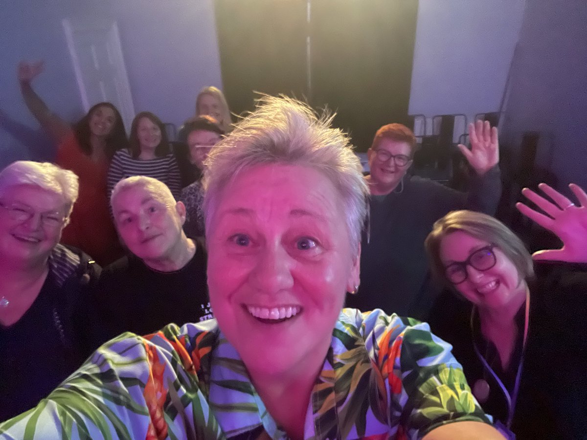 There they are …

#showselfie #edfringe #thestand #midlifeattheoasis 

thestand.co.uk/fringe/1620/la…