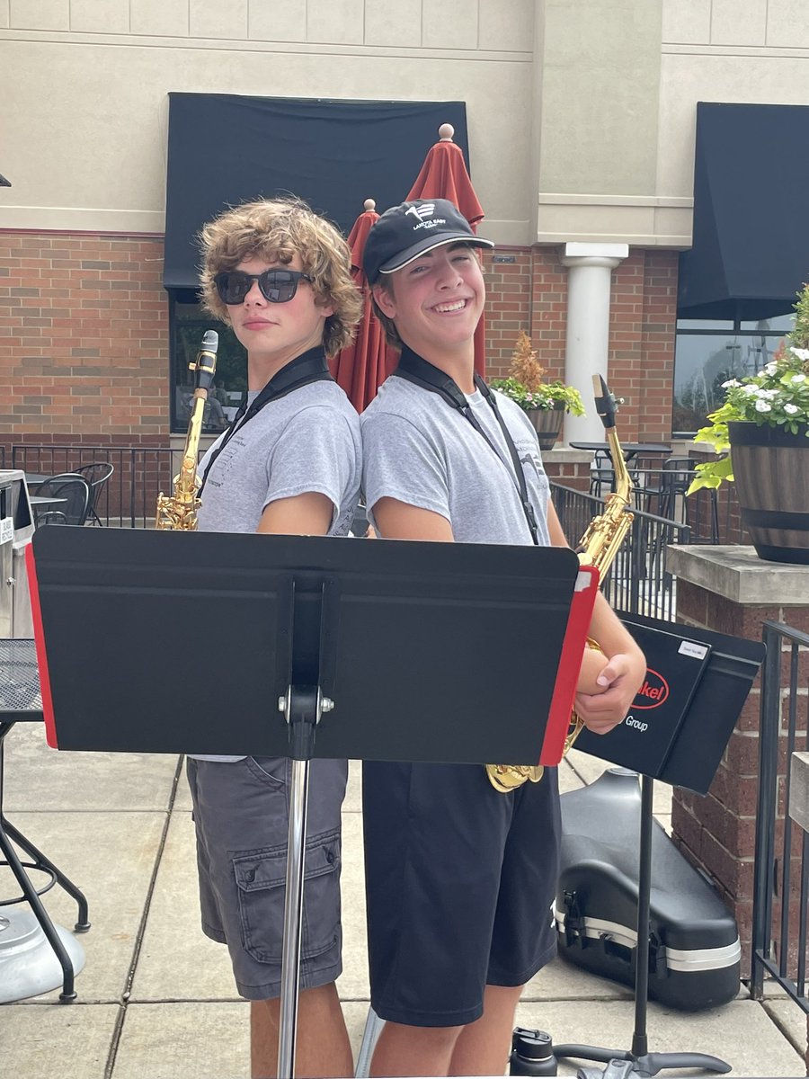 BradyLisa's tweet photo. @lakotaeastbands Out and about on the town promoting Tag Day for Lakota East Marching Band! https://t.co/Y6233GT0yW