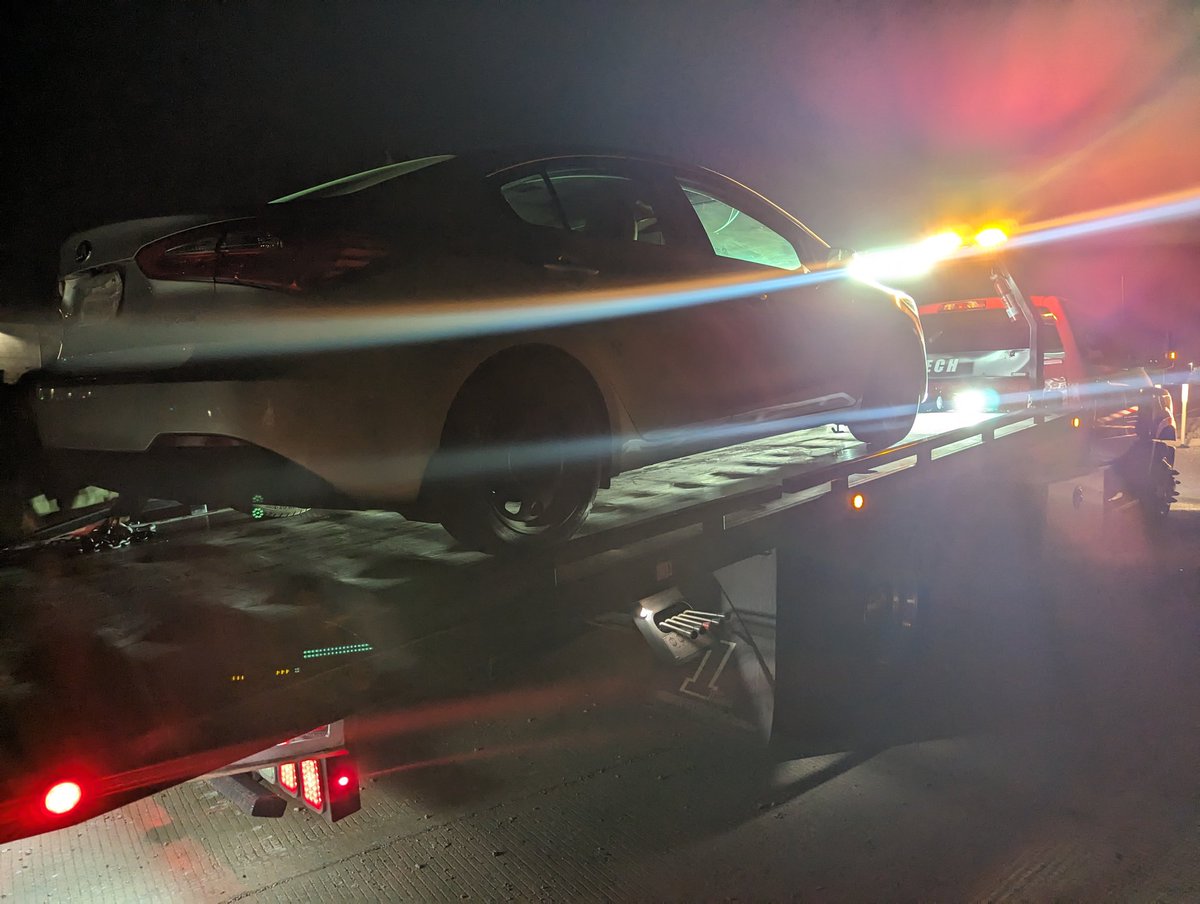 Welp....this happened 

(Sorry for the huge glare)