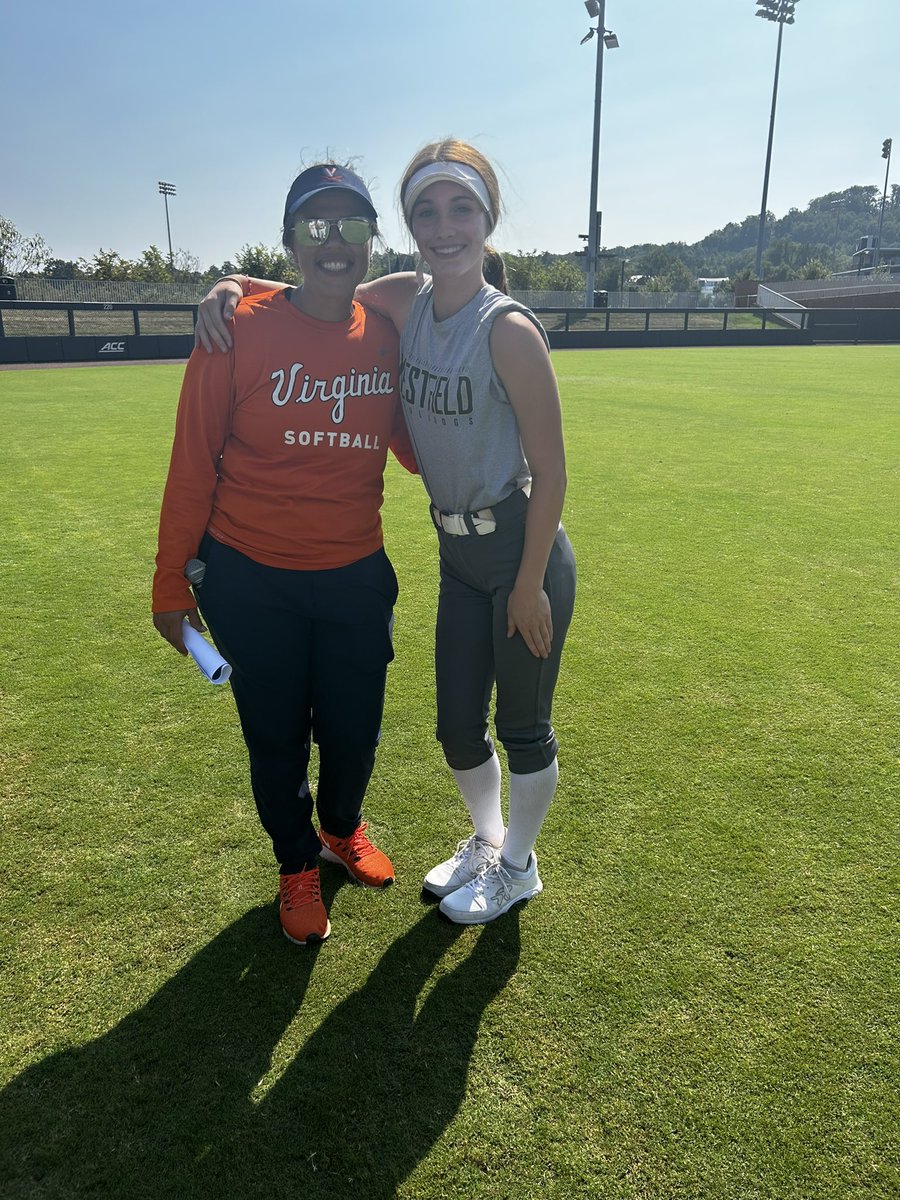 rylee_schmid's tweet photo. Thank you to the coaching staff and team for a great camp this past weekend! So fun meeting @catch42softball @Coach_Jo4444 @JamieAllred24 and @CoachTylka !! Go hoos!! #uvasoftball #uva #collegesoftball https://t.co/en0LczxRxO