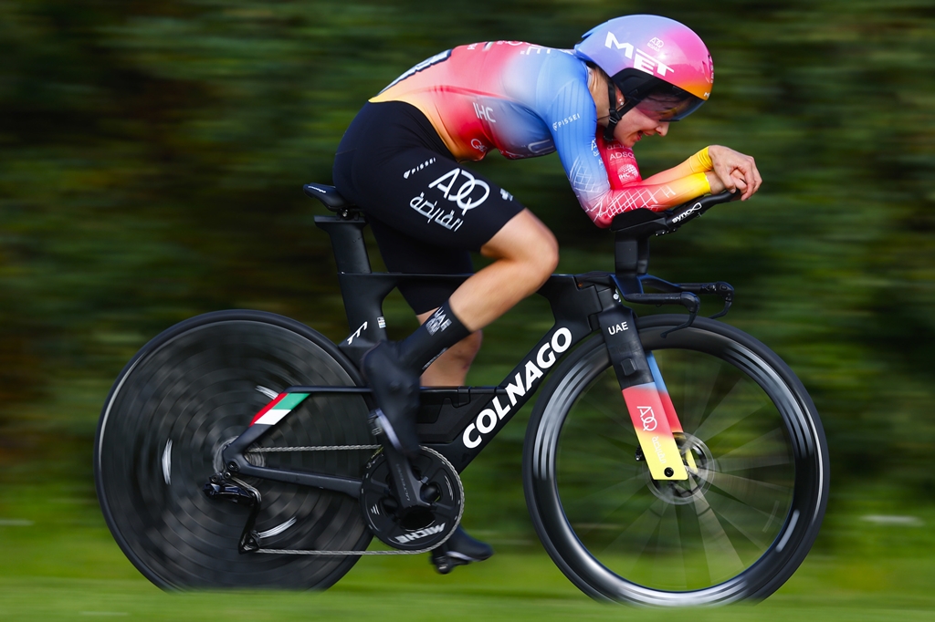 UAETeamADQ's tweet photo. In the 4th stage of the #TourofScandinavia23, the 16.5-km ITT in Herning, Olivia #Baril and Alena #Ivanchenko entered the day's top10. Ivanchenko wears the white jersey of best young rider in the race
📸 @SprintCycling
#UAETeamADQ #UnitedToBeStronger #WeRideToInspire https://t.co/mIlCi7mOv3