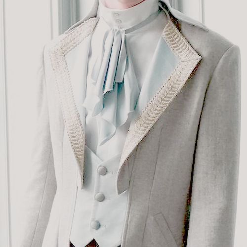 klinashtxn's tweet photo. —— #RP_DIANASSBALL

❅ 𝑺𝒕𝒂𝒕𝒖𝒔: 𝑷𝒖𝒃𝒍𝒊𝒄
~𝟤𝟢:𝟥𝟢 | 𝐷𝑒𝑏𝑢𝑡𝑎𝑛𝑡𝑒 𝑁𝑖𝑔ℎ𝑡, 𝟸𝟼 𝐴𝑢𝑔

     การประกาศตนผ่านพ้นไปแล้ว, ค่ำคืนนี้อัศวินหนุ่มยังคงทำหน้าที่ประจำการอยู่เบื้องหลังของสองมุกดาแห่งเอดานอย่างสงบ — และยังคงกวาดสายตาไปทั่วทั้งบริเวณเหมือนเช่นเคย 

, https://t.co/rVZ4d4bfqh