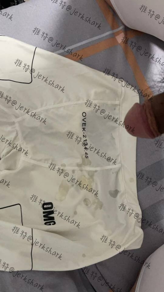 jerkshark's tweet photo. 骚狗初训记
#狗奴舔脚    #sm  #捆绑 https://t.co/JYfI1lZR70