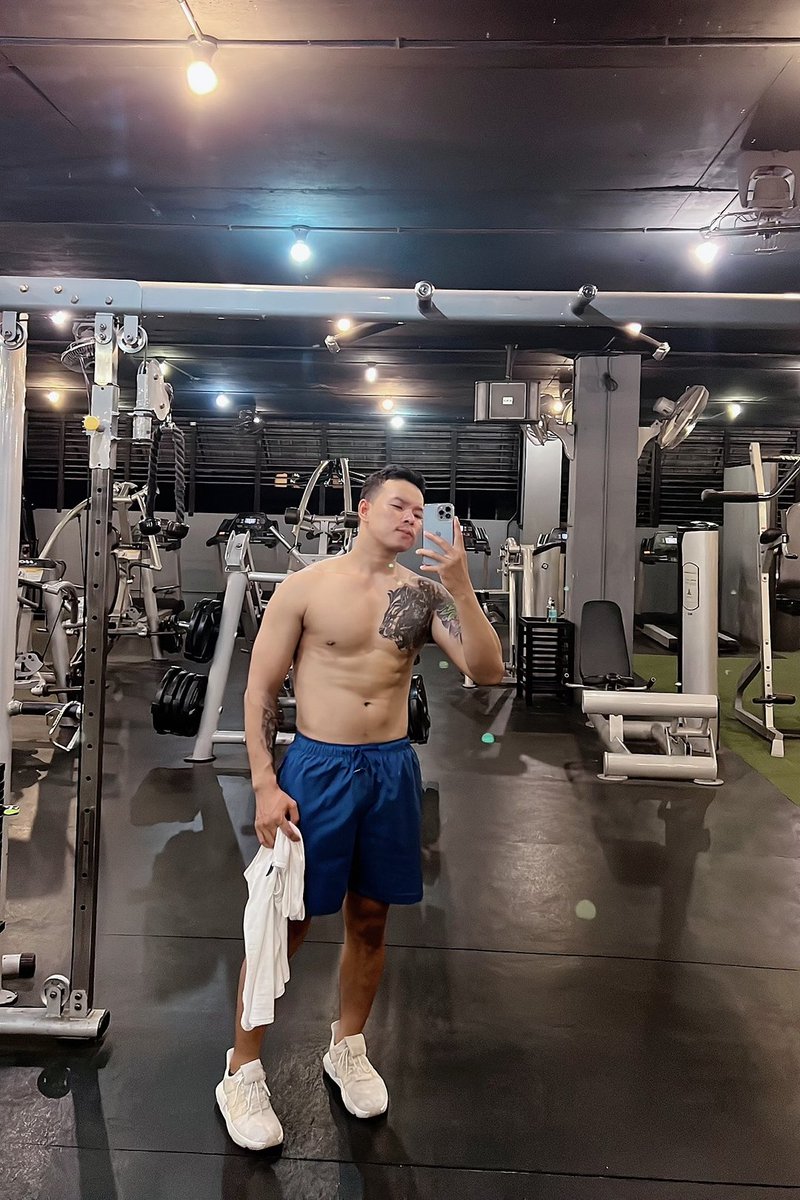 nsky963's tweet photo. เพื้อนดื่มว่าแนะ🍺🤭 https://t.co/ojDxmbjHs7