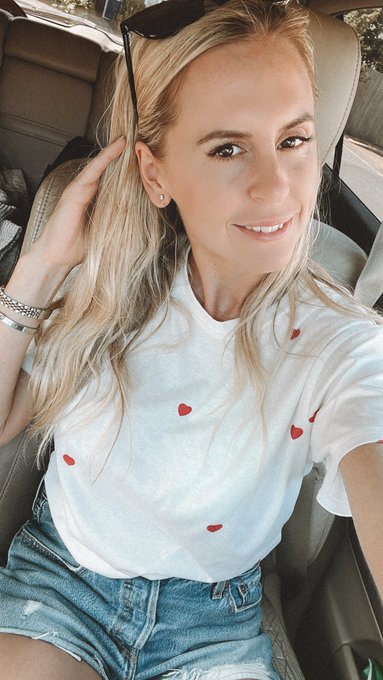 Hi 👋 https://t.co/hDVhtDdFMc<a href="/tag/bankholiday"class="tags"><span>#bankholiday</span></a><a href="/tag/bankholidayweekend"class="tags"><span>#bankholidayweekend</span></a>