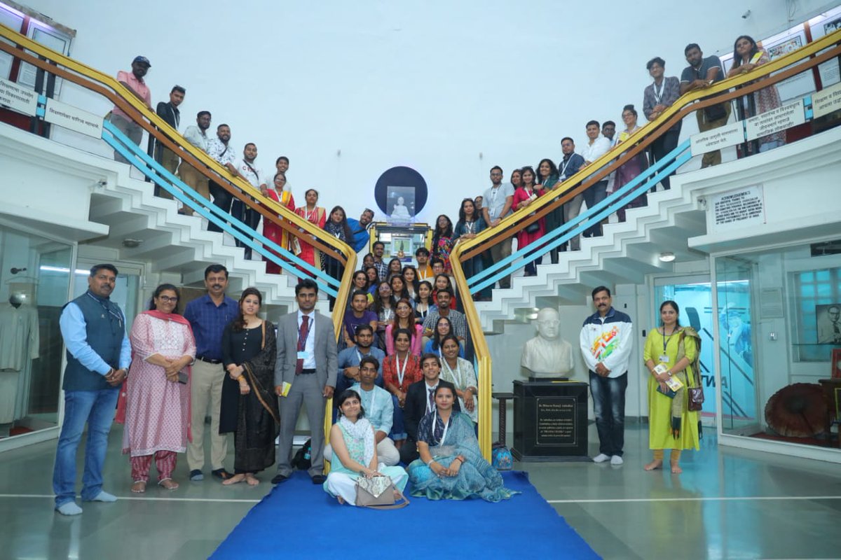 diaspora_india's tweet photo. Exploring India's higher education system, #67KIP attendees toured @symbiosis_fi. Greeted by Pro-Chancellor @vidya_symbiosis, they gained insights into the University, joined a #WarliPainting Workshop, and explored both Museums and Studios on campus. https://t.co/y5bySJ1gxo
