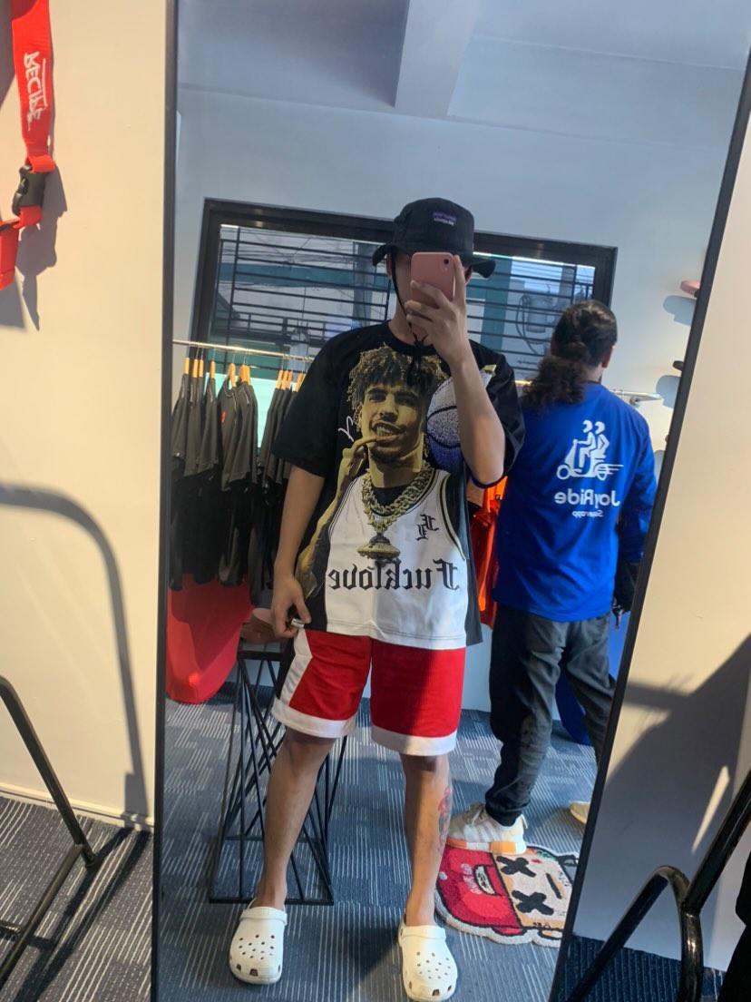 jologbites's tweet photo. 👽 https://t.co/Z0vVoOEc6A