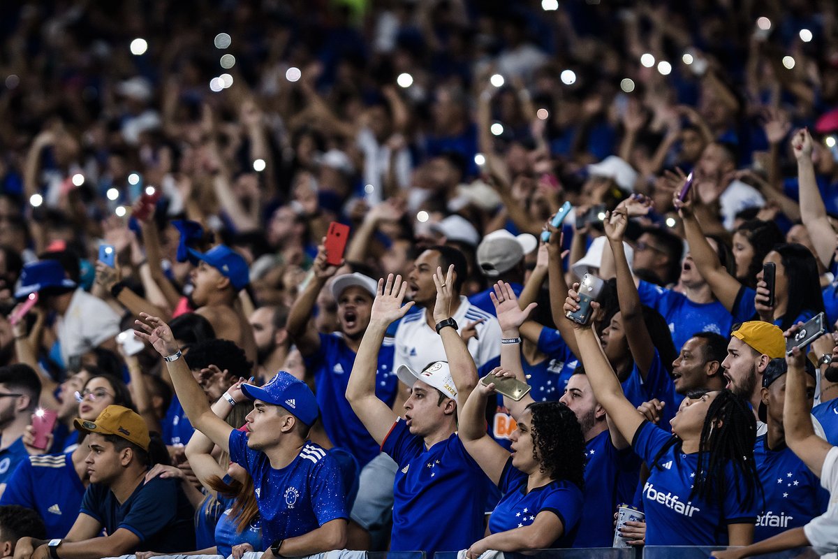👥 A pesquisa Datafolha só confirmou o que todos já sabiam: somos a maior torcida de Minas Gerais! E no ranking nacional, estamos na 5ª posição. 

O Cruzeiro é 𝐆𝐈𝐆𝐀𝐍𝐓𝐄.  

#MaiorDeMinas🏆