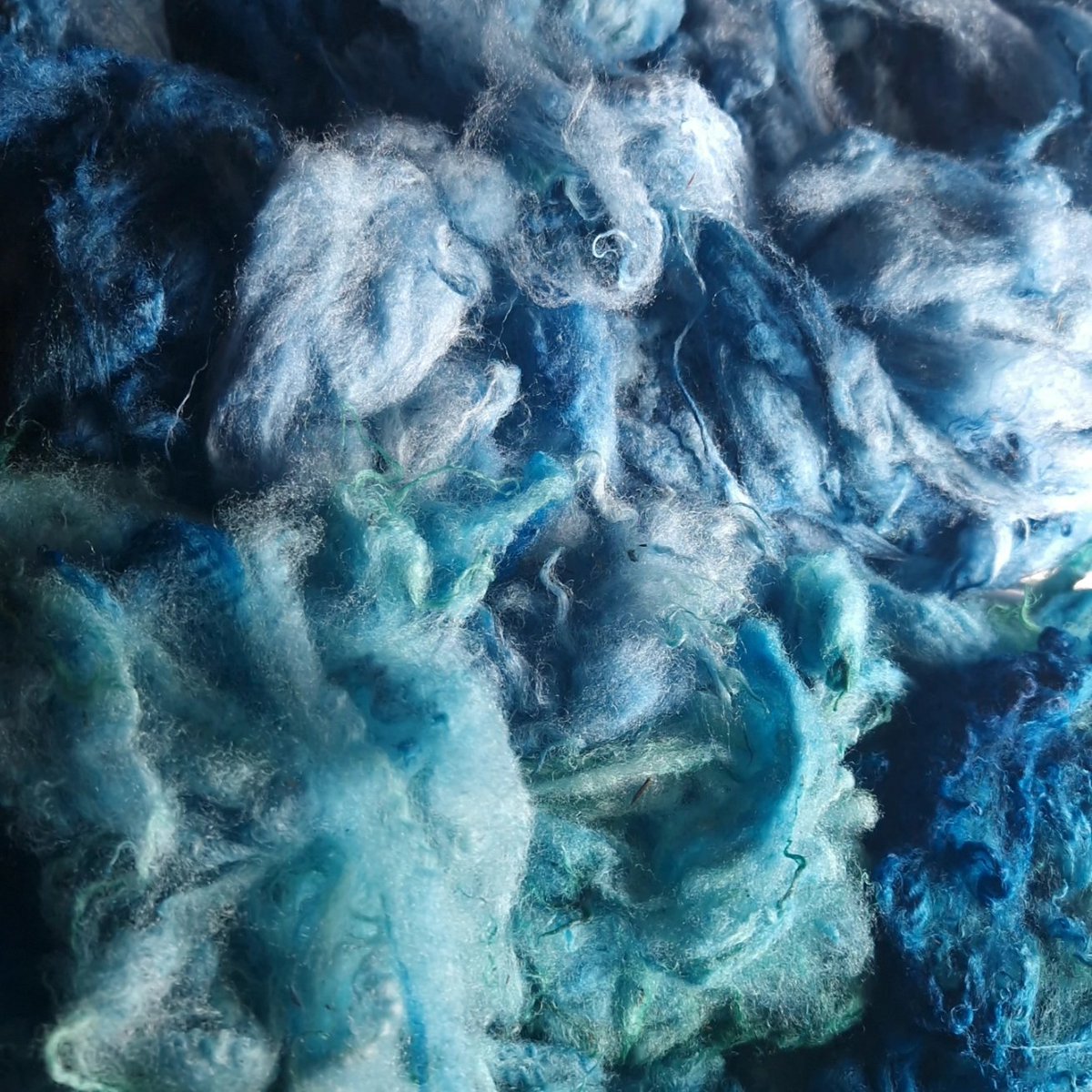 theislaysheep's tweet photo. Dyeing fleece for #handspinning #artyarn - the #sea. Colours inspired by #seaglass found on the beach #islay https://t.co/kqbgxVBroe