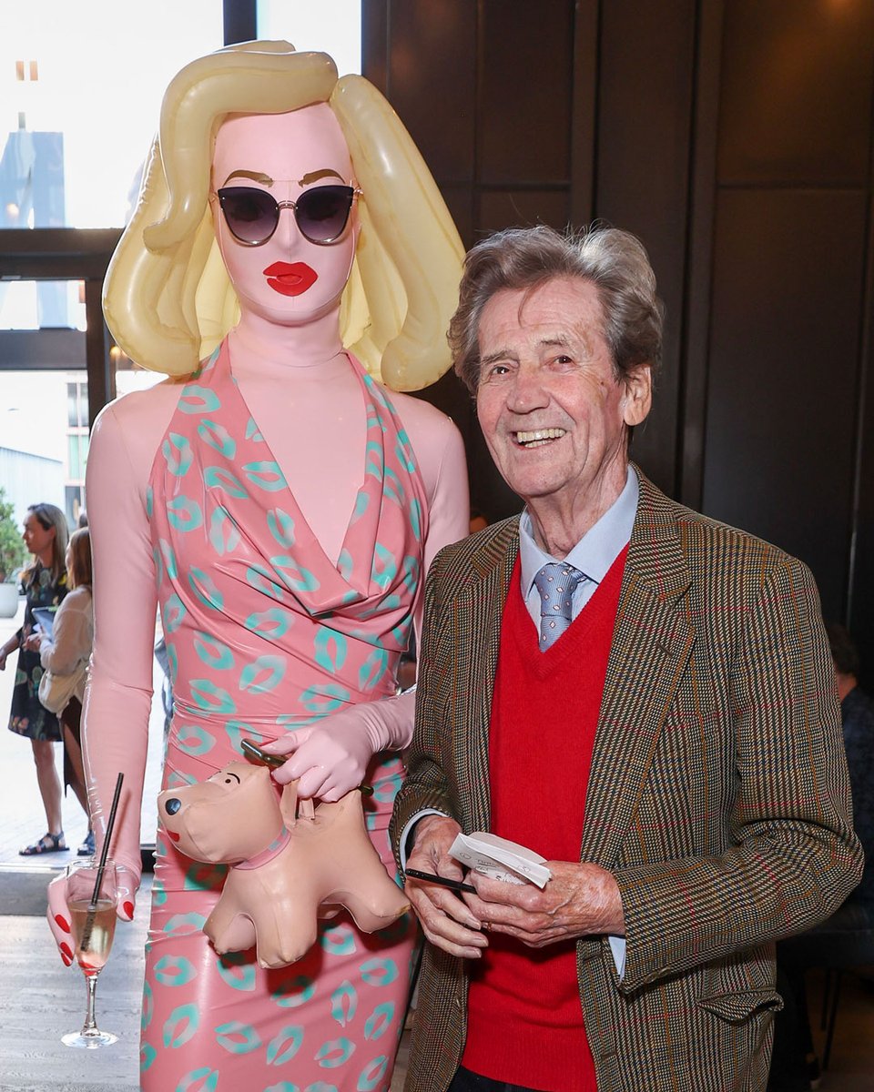 Pandemonia tweet media