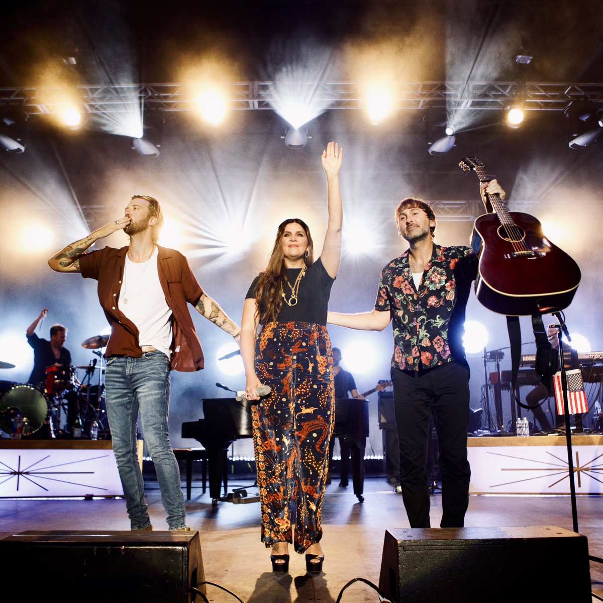 ladya's tweet photo. Hey Selbyville…y’all rocked 😉 #RequestLineTour
📷: @hodgesusry https://t.co/ZTcNNqFh2g