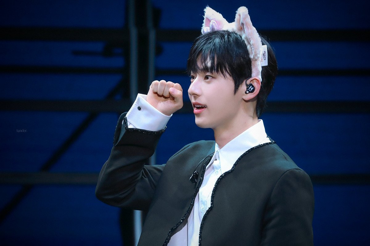 tender_89's tweet photo. 230826 #황민현 https://t.co/aw2vkCM61B