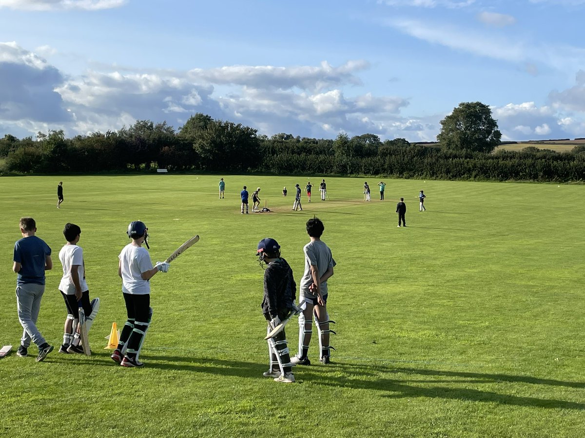 Simon Fitch (@sifitch75) on Twitter photo Cracking cricket tour to Devon with <a href="/HamptonhillCC/">Hampton Hill CC</a> u13’s. 2 matches played already so some downtime and more cricket. Cracking cricket tour to Devon with <a href="/HamptonhillCC/">Hampton Hill CC</a> u13’s. 2 matches played already so some downtime and more cricket.