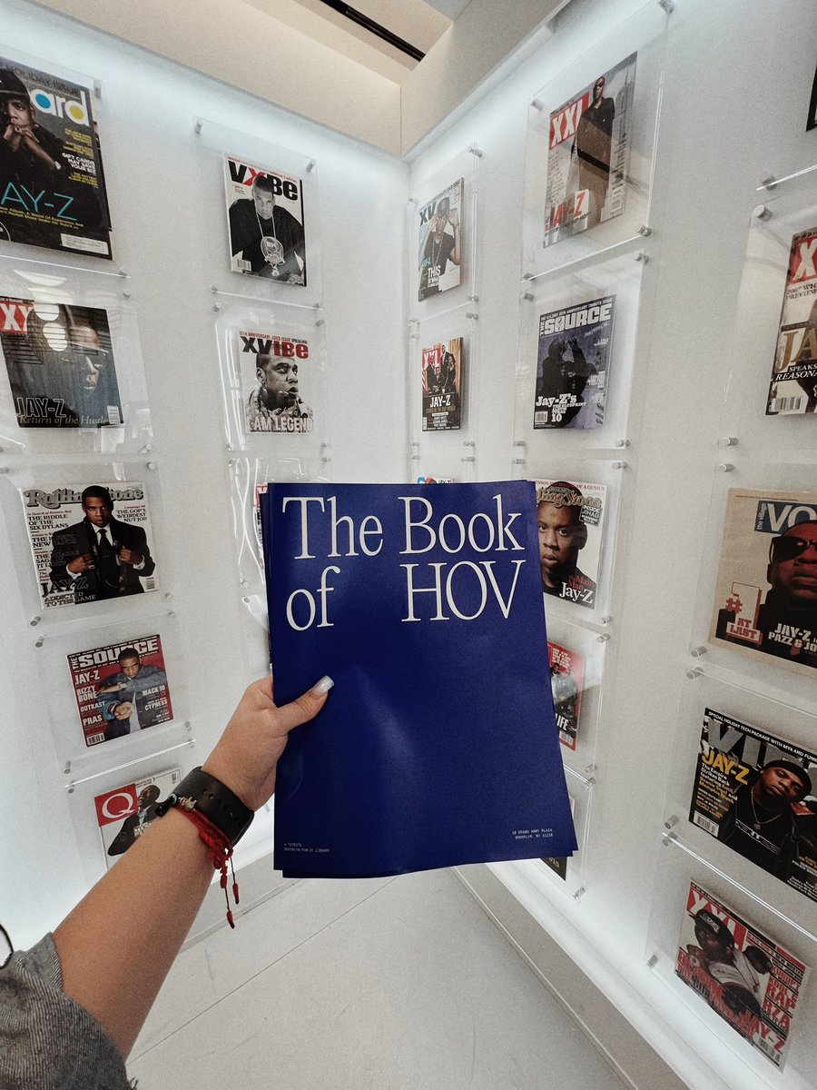 Dominirican_928's tweet image. I told myself I wanted “The Blueprint” card, too. 
The mission to experience this before it’s over, was real! 

This shit is absolutely beautiful to see for Brooklyn and Hip-Hop. 

#TheBookOfHov #BrooklynPublicLibrary @BKLYNlibrary