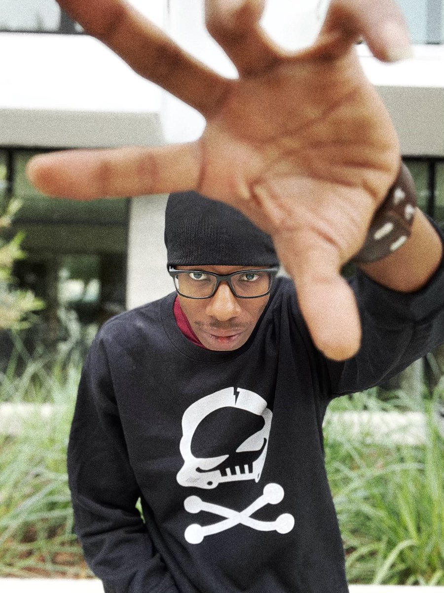 Stelekon's tweet photo. Happy Saturday ya’ll! I wanted to shout out to the one and only legend, @FLitz for being so awesome!! https://t.co/If3WzGr5E2