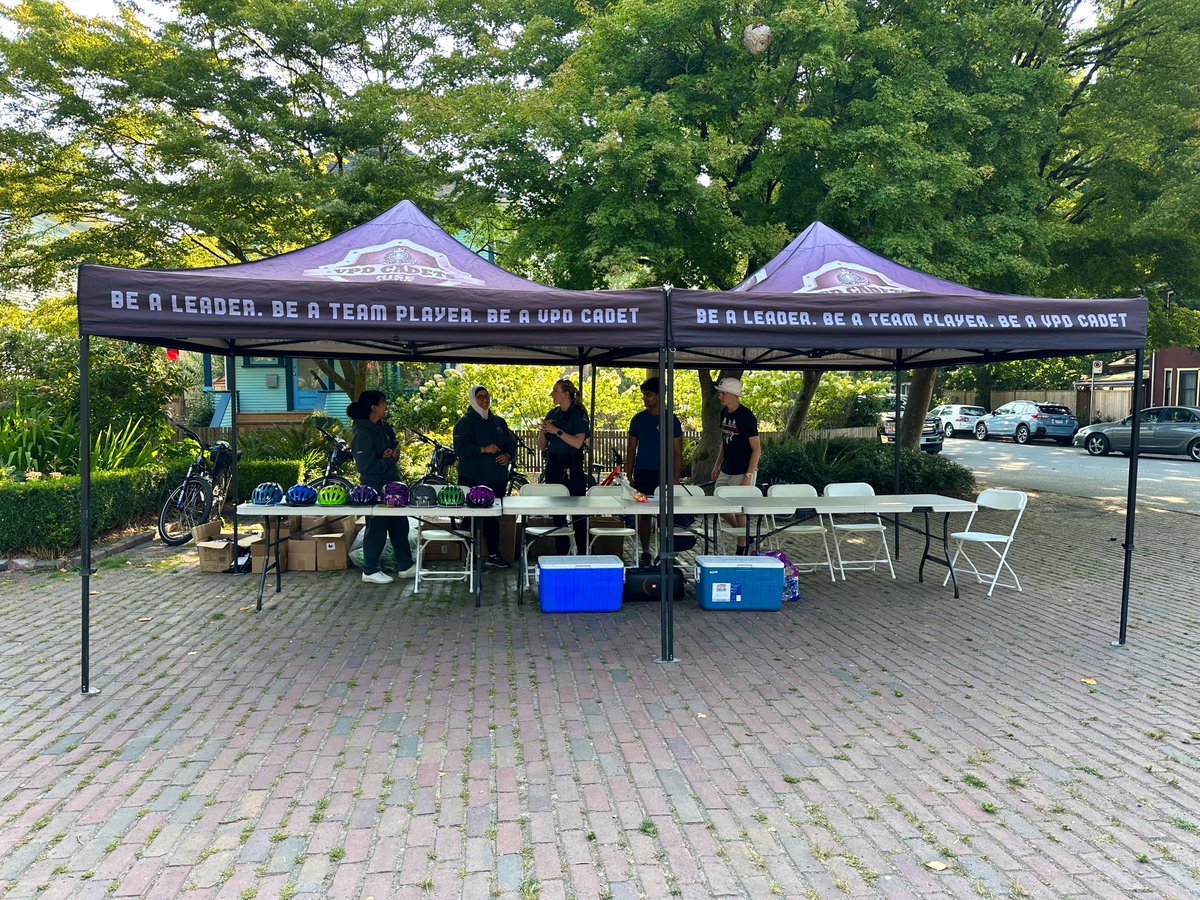 Our third and final @VancouverPD #StrathconaBikeSmart session of the year is about to start! Our @VPDCadets are ready to help sign in the kids as they arrive.

This event is made possible thanks to the generous grant funding provided by the @VanPoliceFnd. 
#Strathcona #BikeSmart