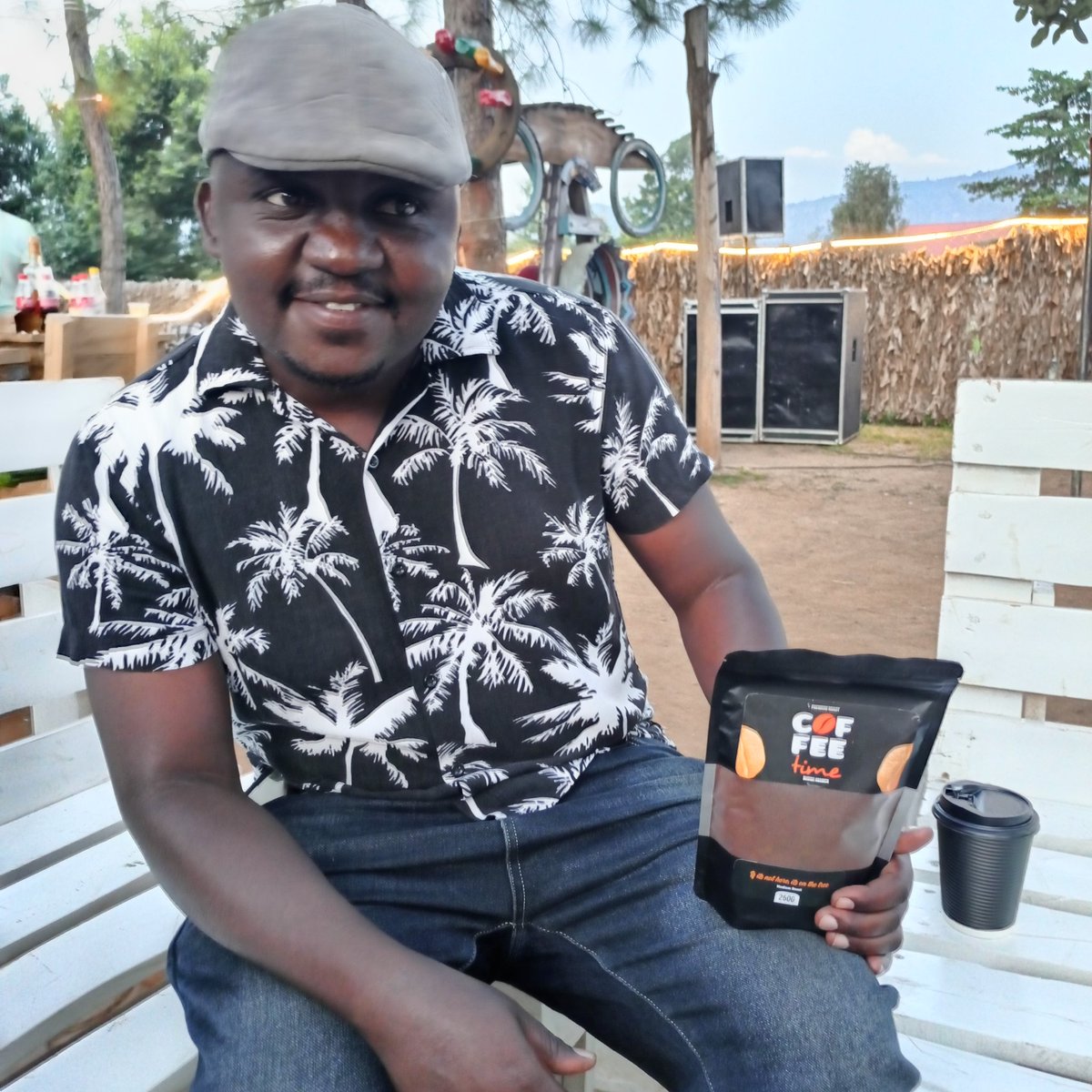 jkwasikye's tweet photo. It's @coffeetimeug 🌹💖🎻 https://t.co/t70mk83dzl