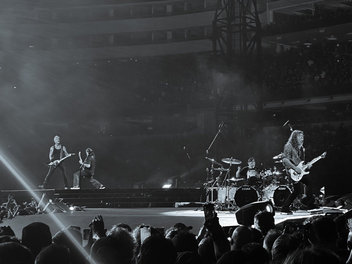 KnightWatchPub's tweet image. Highlights from @Metallica and @Pantera #photograghy #Metallica #pantera #sofi