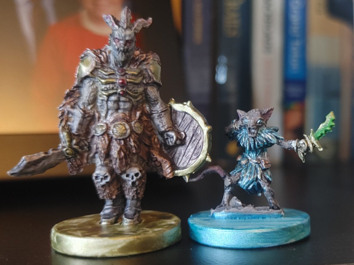 I like making gigantic drawings and painting tiny things. My attention, artistic and otherwise, gravitates to extremes.