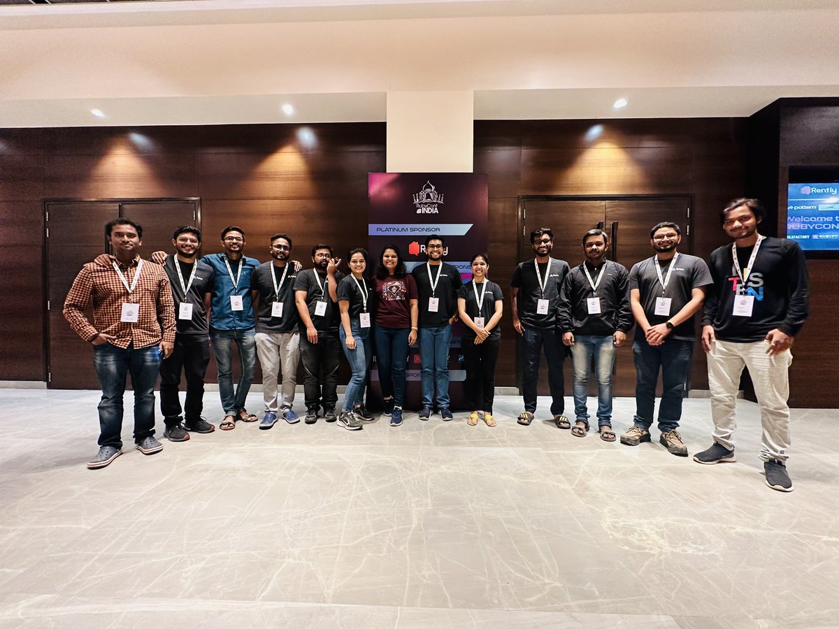 Shwetakale13's tweet image. Kylas and Selldo team at #rubyconfIndia #rci