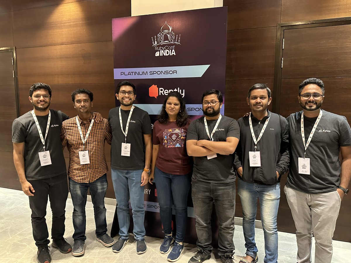 Shwetakale13's tweet image. Kylas and Selldo team at #rubyconfIndia #rci