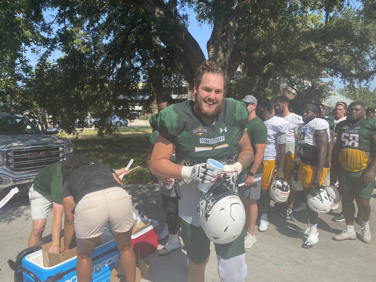Coach_Scelfo's tweet photo. Gabe Pray and Sonic Drive-In coming thru with refreshing Powerade Mountain Berry Blast Slush!! Really hit home after practice for some HOT and THIRSTY Lions!!#OurTeamOurTown https://t.co/h7vgLGOECj