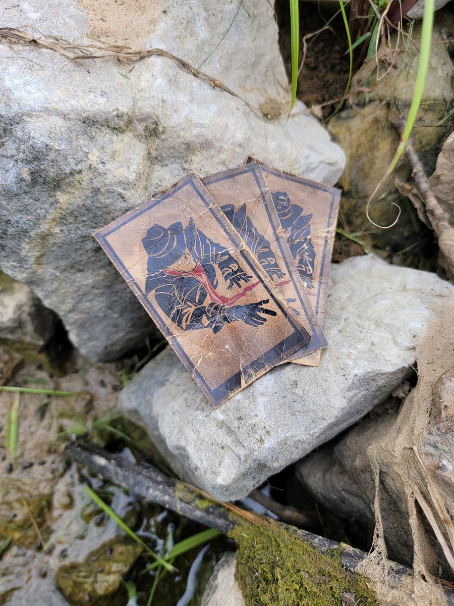 handofthemperor's tweet photo. Product photography. I almost face planted in a creek for this. 

#fallout https://t.co/umNTgVJfXV