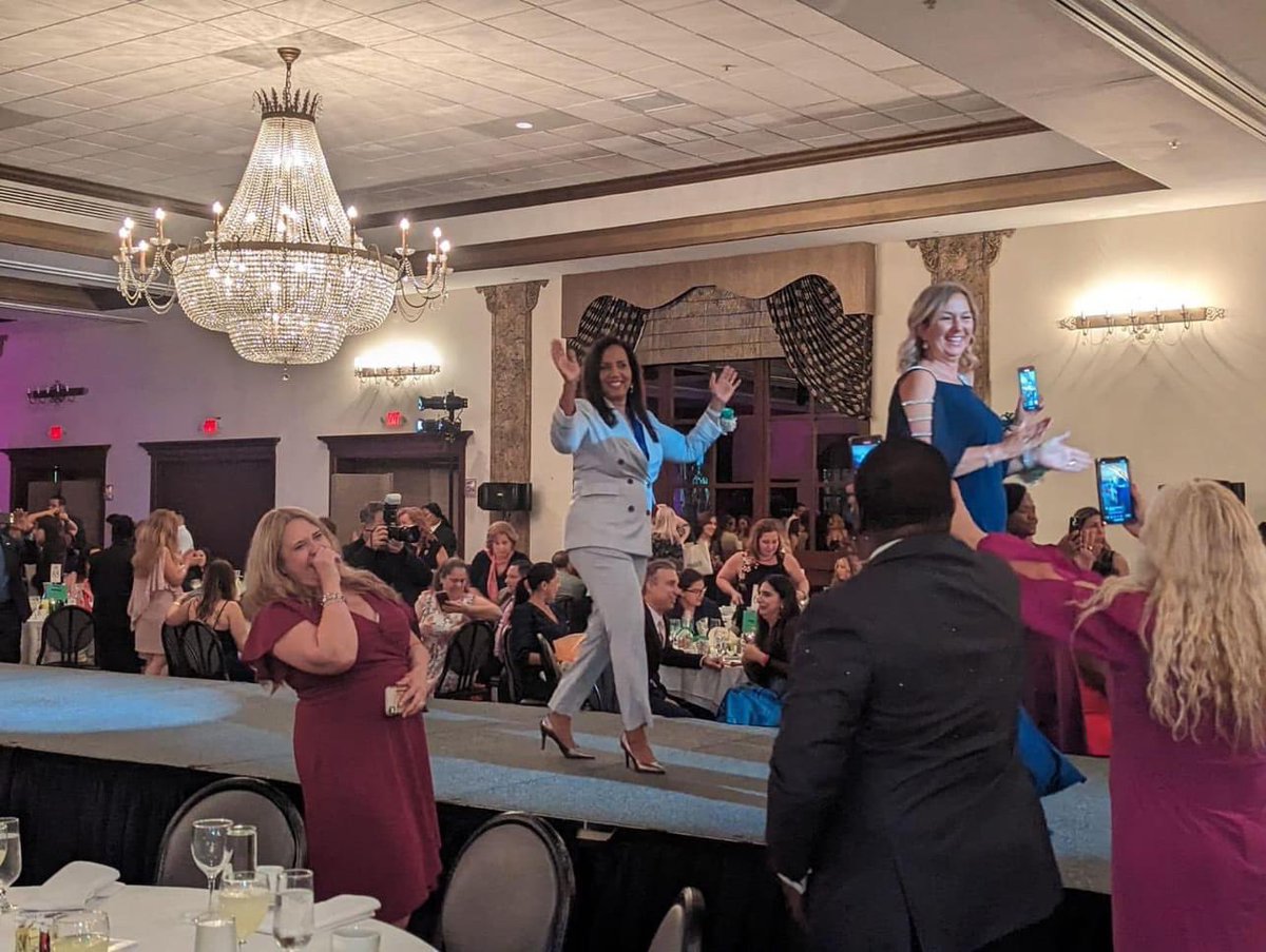 Yvette Colbourne tweet media