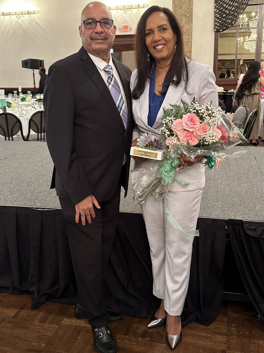 Yvette Colbourne tweet media