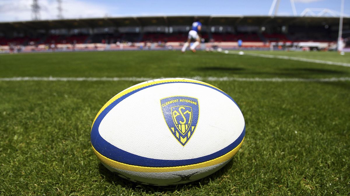 [#Rugby] @top14rugby- 2e journée • @ASMOfficiel 38-14 @usap_officiel • Après une défaite sévère en ouverture de la saison, le Jaunard se rassure avec une victoire sérieuse, cinq essais et un bonus offensif. De bonne augure pour la suite 🤔 ? #ASMUSAP 💛💙