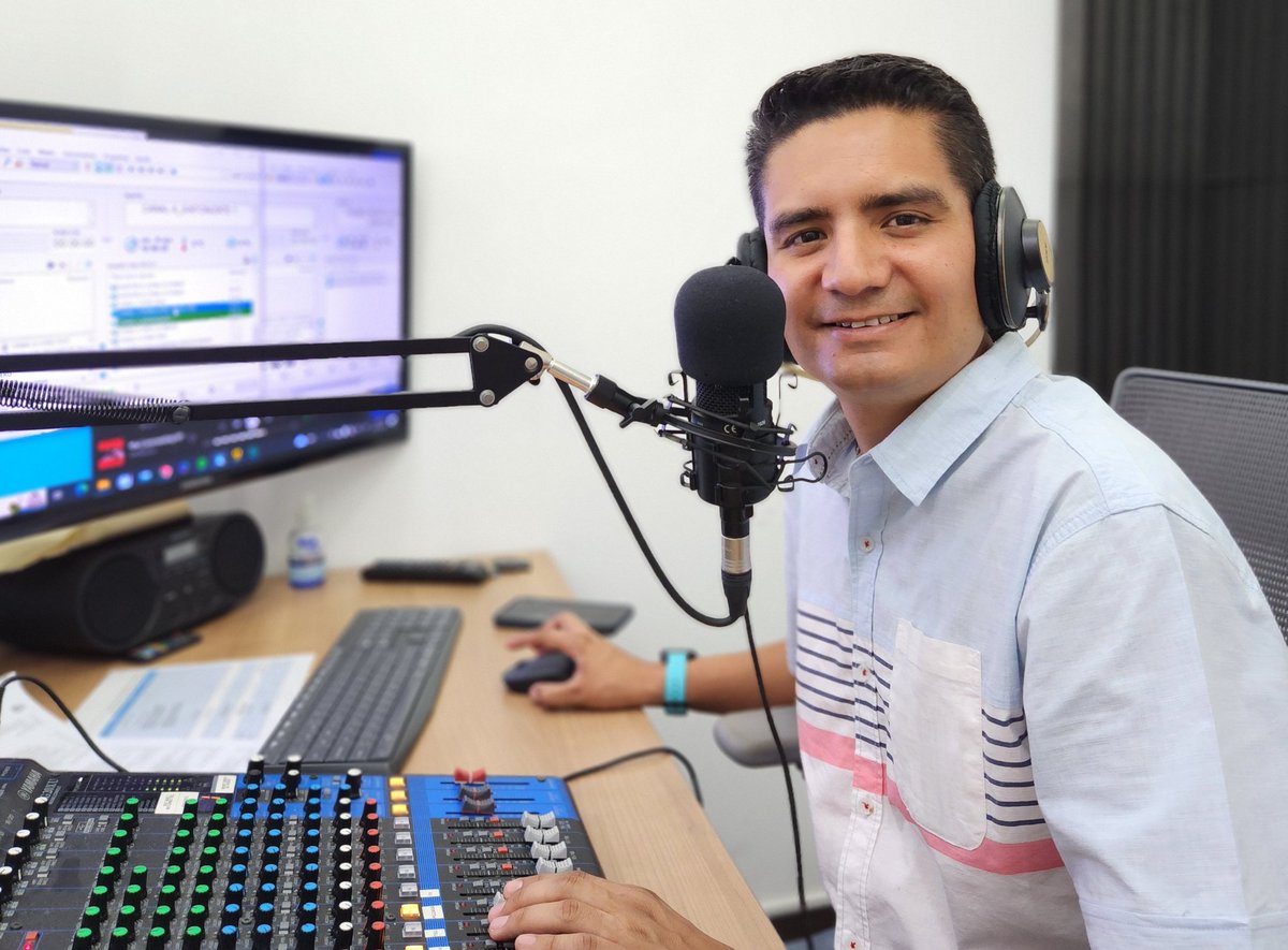 Ya estamos al aire 🎙🎧

Sintonizanos en el 94.5 de Vox FM  📻🔊