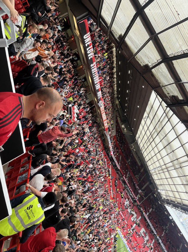 @ManUtd You’re not a fan of the club to post this while thousands of fans protest against your ownership! @TeamViewer you should be ashamed funding the Glazer family!

#GlazersOut #BoycottTeamViewer
