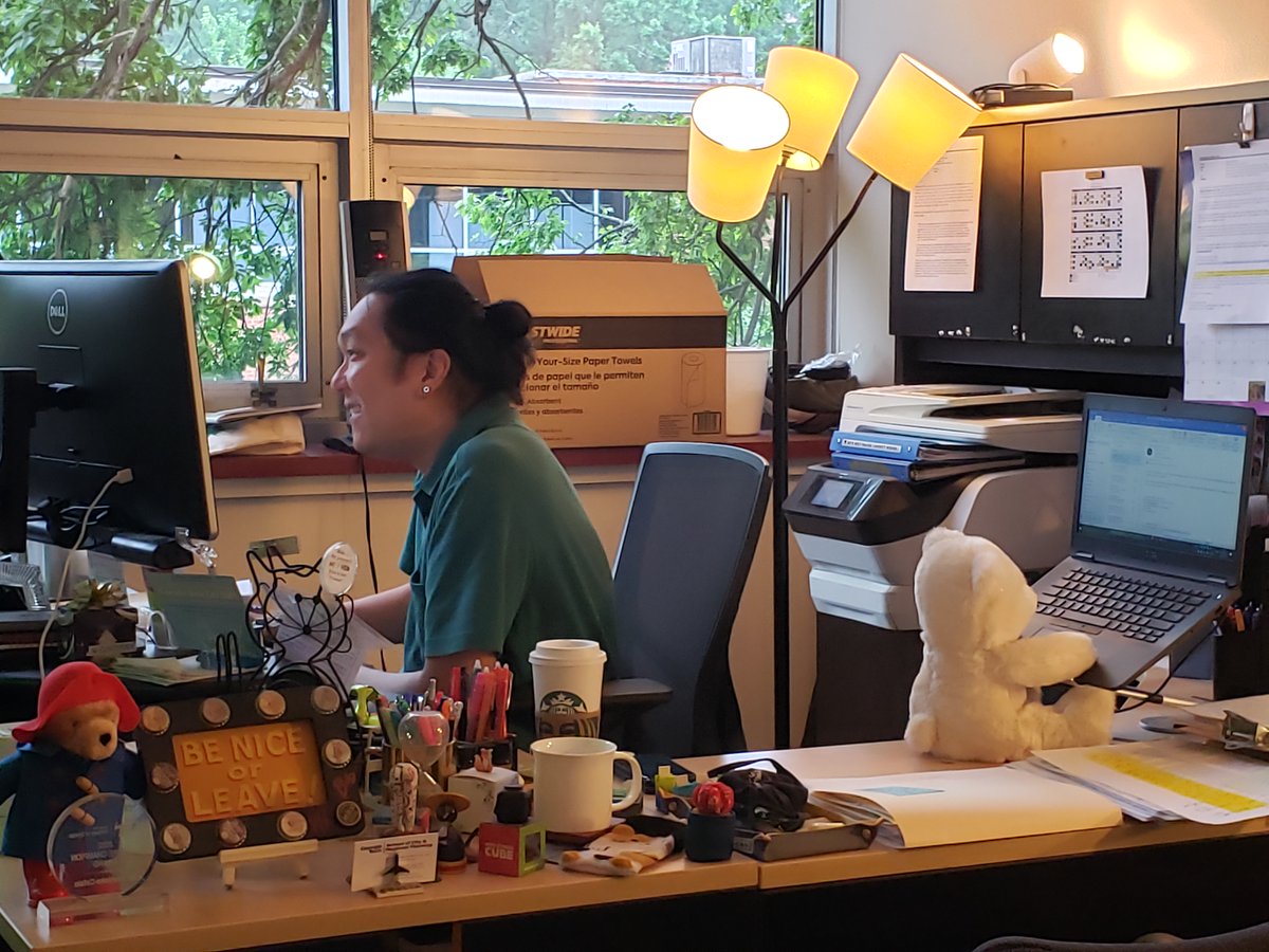 Orientation week [✔️] 
First week of school [✔️] 
Best admin support ever [✔️] [🐻‍❄️].
Thanks to Sei, Anna, and Mr. Bear for helping our 50+ new grad students get off to a great fall semester.