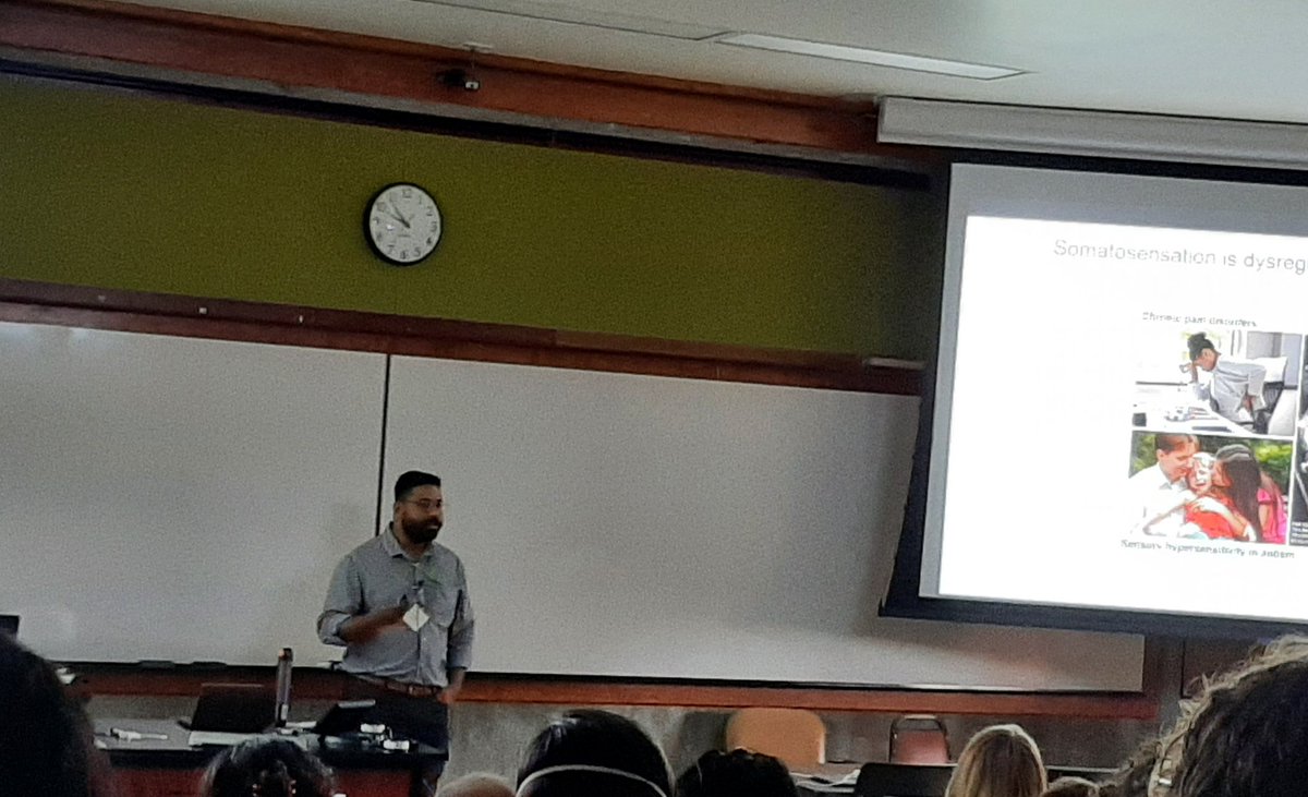 clawedfeet's tweet photo. Stem cell modeling spinal cord development by Sandeep Gupta at #WCSDB @SocDevBio https://t.co/mb1hp20uLa