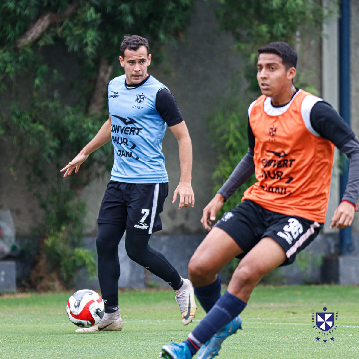Club_USMP's tweet photo. 📍SÁBADO 
✅️ Entrenamiento ⚽️💪🏽

#VamosSantos
#LaUSMP
#FuriaSanta https://t.co/CsqO7uF0Em