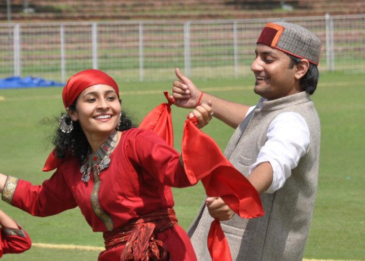 poonam_thakur6's tweet photo. Scientists of Twitter! The world needs more reminders that we're living, breathing human beings.     
Quote tweet this with a picture of you doing not-science 🤓
I Love dancing. Here I am performing Nati-folk dance of my home state Himachal. https://t.co/loKEEUBIy8