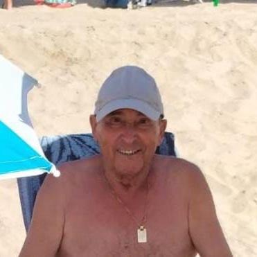 elprataldia's tweet photo. Atención, pratense desaparecido,  máxima difusión y colaboración.

Antonio Castilla Velasco de 77 años ha desaparecido esta mañana y no lo localizan. https://t.co/XHlD7vW6UV