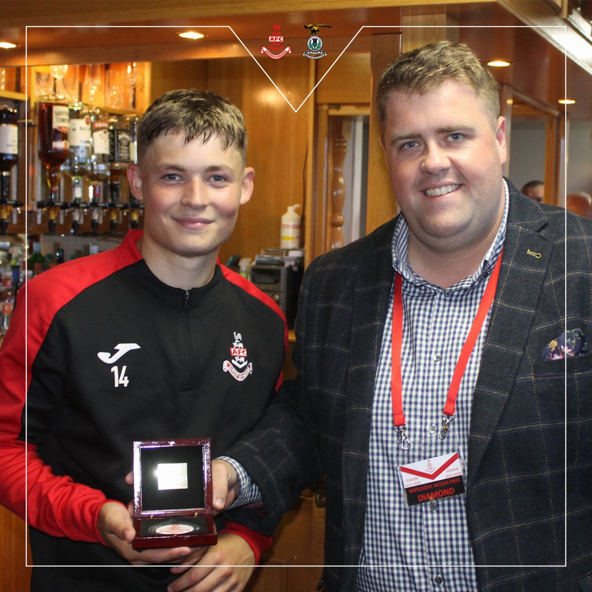 📸 | Sponsors Huws Gray selected Dean McMaster as today's Man of the Match. Well done, <a href="/dean_mcmaster13/">Dean McMaster</a>!
