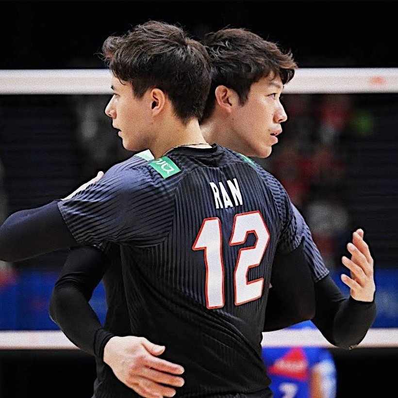 TINExBLINK's tweet image. ฝันดีก่อนนอน แด่คู่บุญฟ้าประทานแห่งวงการ #วอลเลย์บอลชาย ทีมชาติญี่ปุ่น ผู้เล่น(คู่)คนสำคัญของทีมชาติชุดใหญ่ในทศวรรษนี้ ยินดีกับพวกแกด้วยจริงๆนะยูกิคุงรันจัง
สุขสันต์วันเกิดล่วงหน้ากับของขวัญชิ้นสำคัญนี้นะรันจัง 🏆💐
@yuki14_official
❤️
@Ran_volley0902
#AVCChampionship2023