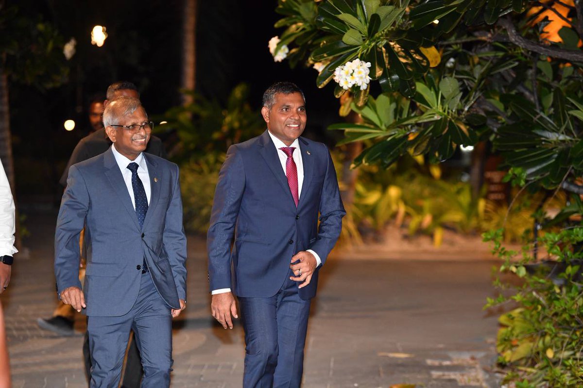 presidencymv's tweet photo. Vice President @faisalnasym inaugurated 'Favara,' the Maldives Instant Payment System, developed by @mma_maldives. The system provides innovative, convenient, and affordable access to digital financial services, enabling users to make and receive payments instantly. https://t.co/AiaSHfDSAx