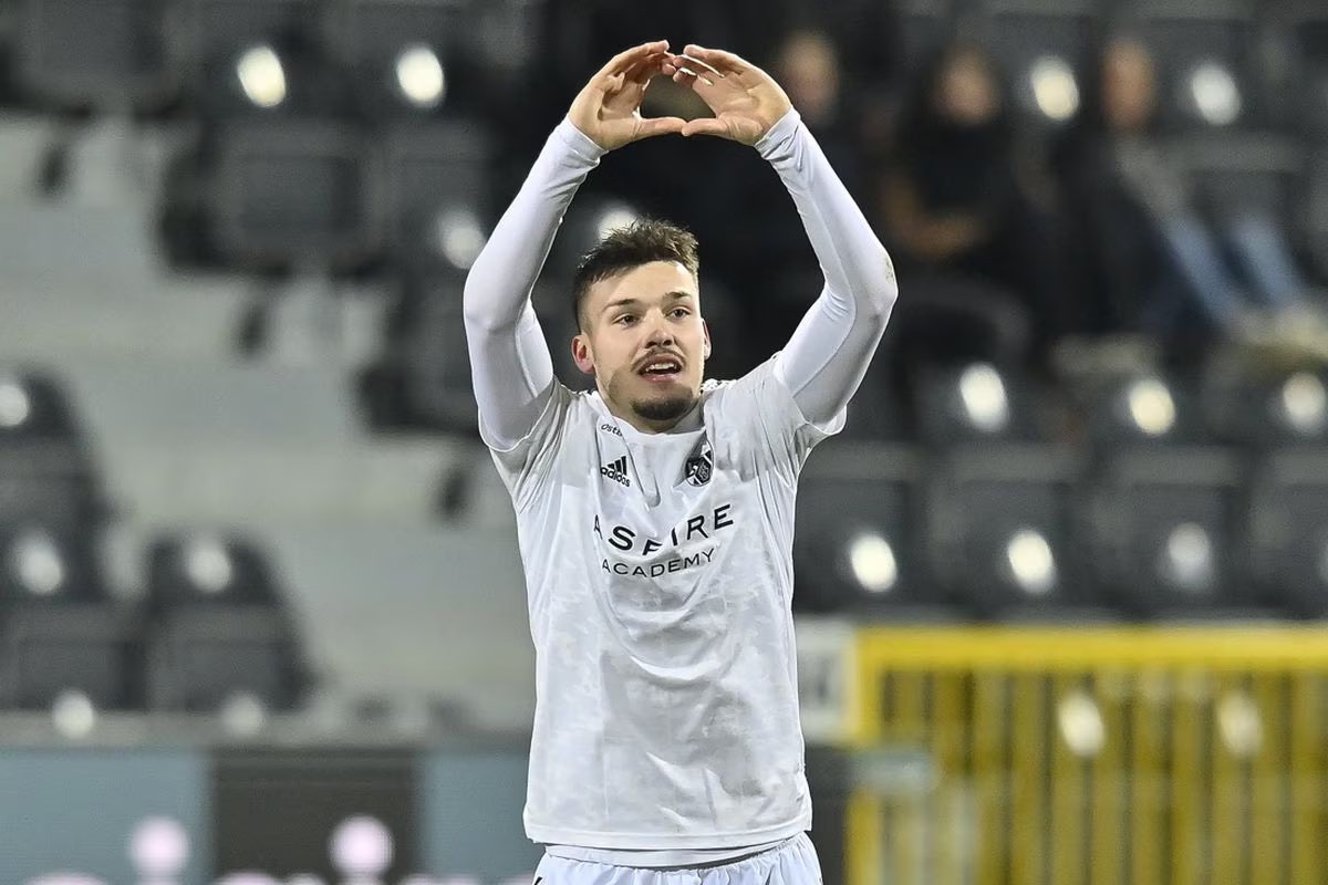MaProLeague's tweet photo. 🤤 l Un certain Gary Magnee se régale à Eupen en ce début de saison #EUPOHL
📆 5 matches
⚽️ 2 buts marqués
🎯 1 passe décisive délivrée
Il est défenseur… 👀🤫 https://t.co/eh1bCEQ5Nk