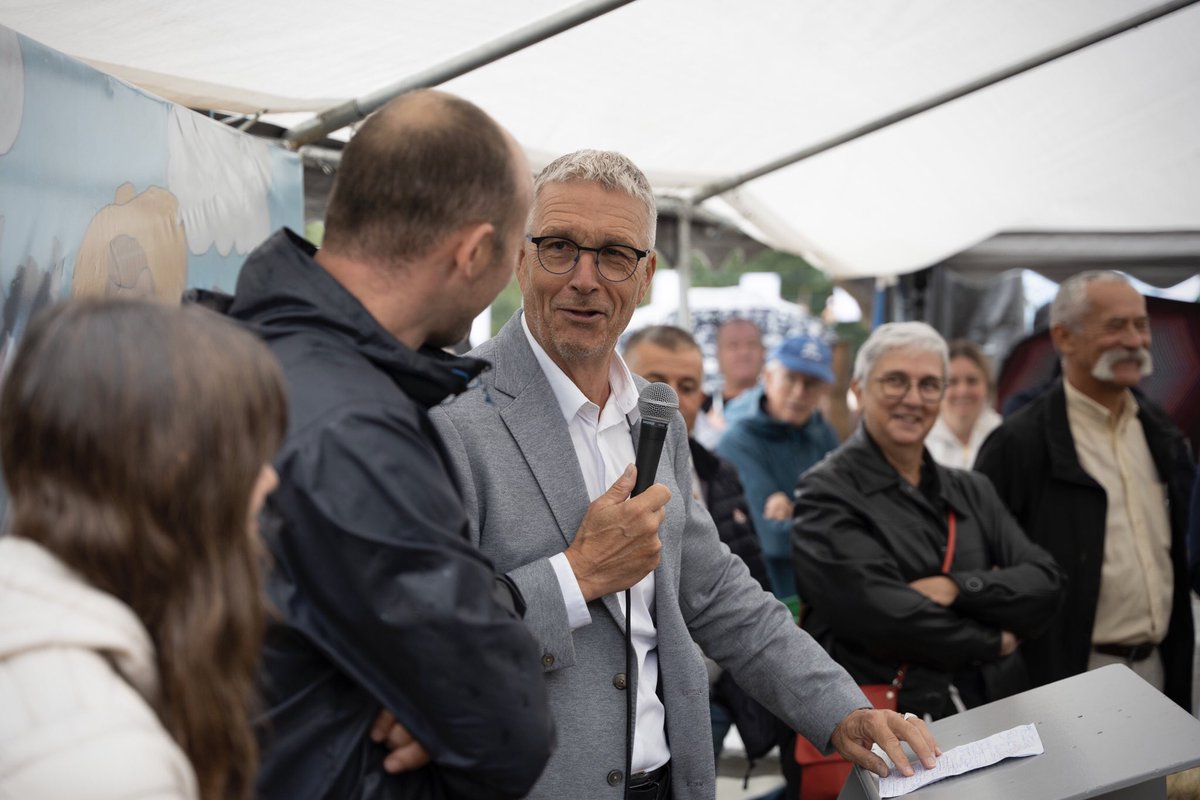 JPBARBIERISERE's tweet image. Présent au comice agricole de Châbons. Une traditionnelle rencontre qui permet de communiquer le savoir-faire et les valeurs d’une profession que nous défendons sans ambiguïté au @CDIsere.